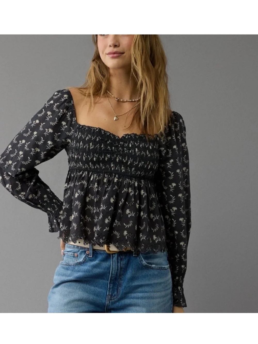 NWT American Eagle Outfitters Dark Navy Floral Smocked Peplum Blouse Size Small